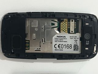 Nokia Asha 306 - móvil GSM