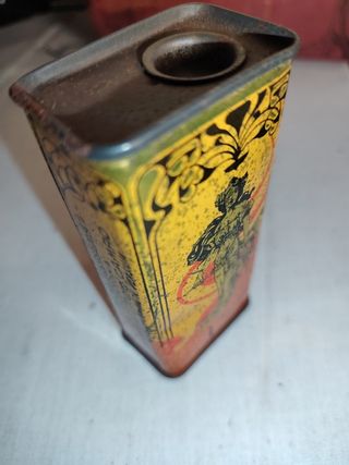 Scatola latta vintage per polvere da caccia