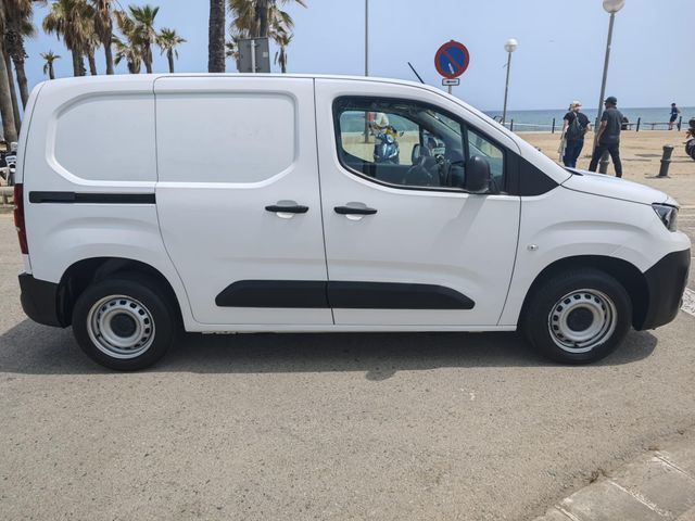 PEUGEOT Partner Premium Standard 600kg BlueHDi 73kW