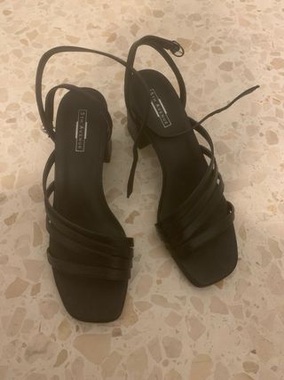 Sandalias tacón 5th Avenue negras