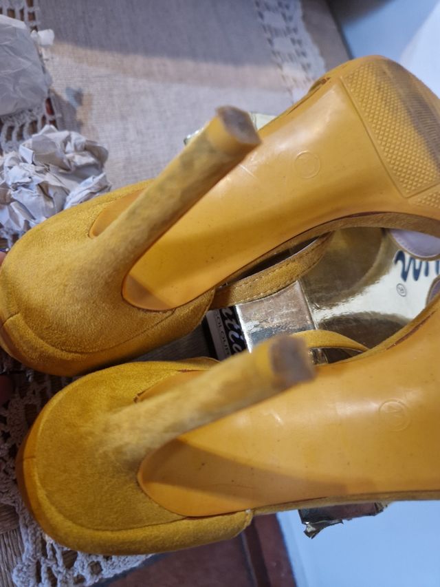 Sandali Pentium gialli n.40