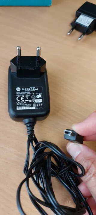 Cargadores de móvil de distintas marcas