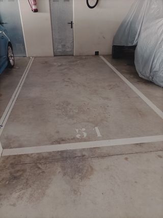 Trastero y garaje 21000€. 