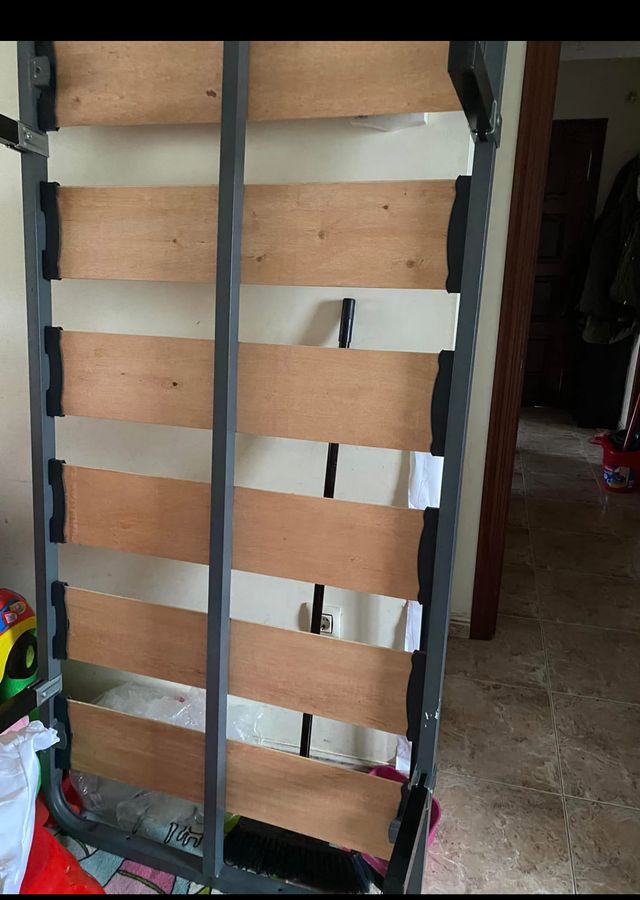 Somier soltero  Con patas  No envíos Recoger ordes