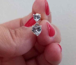 Pendientes corazón plata doble corazón de botón.