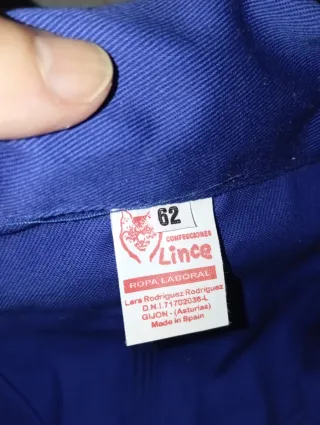 Monos trabajo talla 62 ,capuchas, guantes,botas.