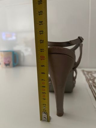 Sandalias Lodi tacón gris - talla 37