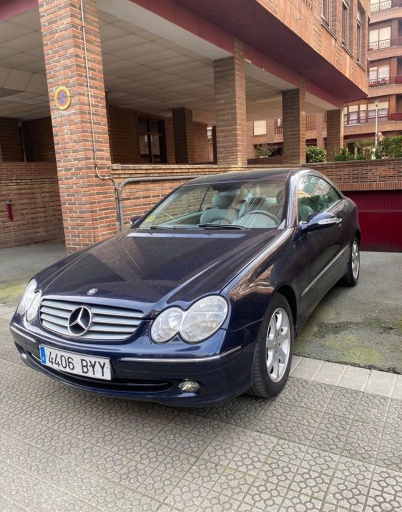 Mercedes-Benz  CLK 2002 - foto 1