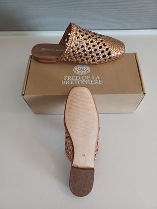 Mules Fred de la Bretoniere doradas, talla 36.5