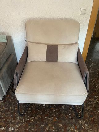 Sillón individual beige y marrón