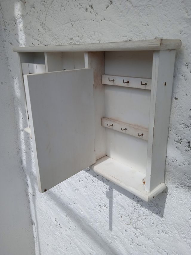 Porta chiavi shabby chic bianco