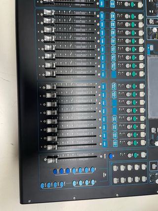 Allen&Heath QU-32 Mesa digital