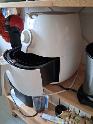 Freidora de aire Philips blanca