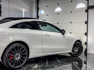 Mercedes-Benz Clase E COUPE  220 AMG 