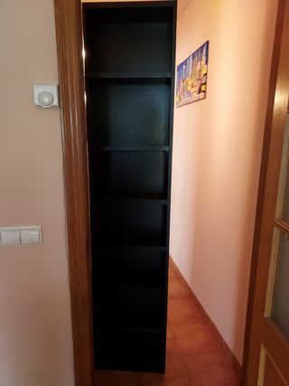 Estantería negra Vinçon