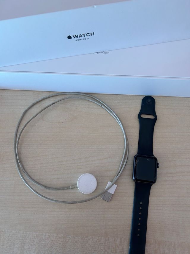 Apple Watch 3 38mm - Space Gray