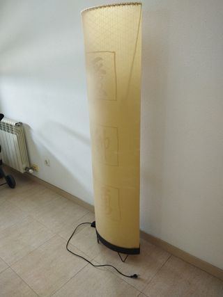 Lámpara pie beige - Decoración
