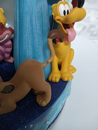 Bola Nieve Disney Store 30 aniversario figura 