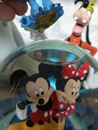 Bola Nieve Disney Store 30 aniversario figura 