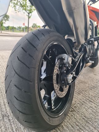 KTM 790 Duke 95 CV - 7000km - 2023 COMO NUEVA