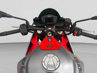 APRILIA TUONO 660