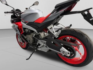 APRILIA TUONO 660