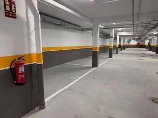 Garaje en venta en Valdenoja - La Pereda en Santander