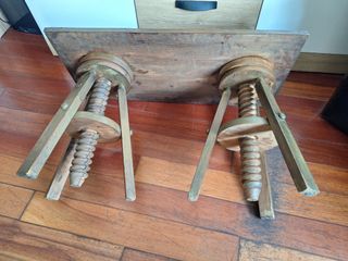 Mesitas de noche antiguas de madera
