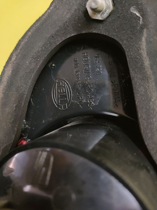 PILOTO TRASERO DERECHO PORTON SEAT CORDOBA