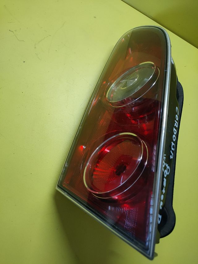 PILOTO TRASERO DERECHO PORTON SEAT CORDOBA