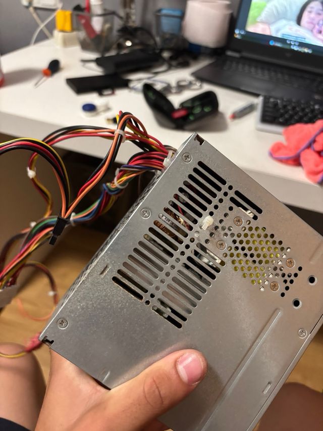 Fuente alimentación PC usada