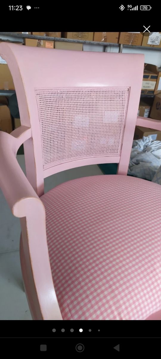 Butaca rosa restaurada