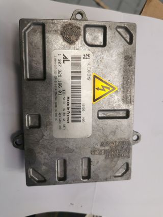 Módulo faro xenón peugeot
1  307 329 166 01