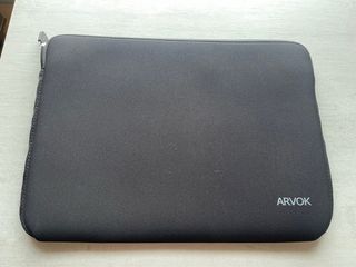 Funda portátil 16 pulgadas triple acolchada