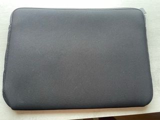 Funda portátil 16 pulgadas triple acolchada