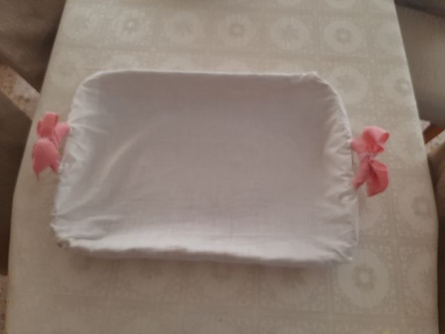 Cesta mimbre forrada rosa