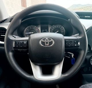 Toyota Hilux 2023