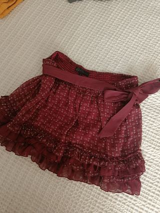 Falda roja Stradivarius talla S