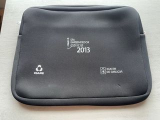Funda portátil 16" sencilla