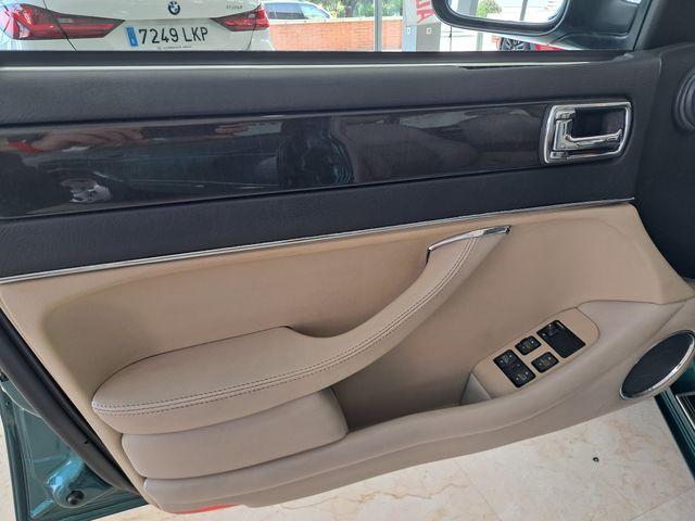 Jaguar XJ 3.2 Sport V6