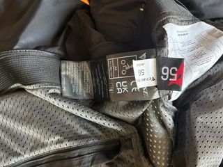 Chaqueta Dainese Hekla Pro, imper. Gris
