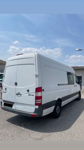 Mercedes-Benz Sprinter 2013