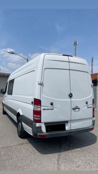 Mercedes-Benz Sprinter 2013