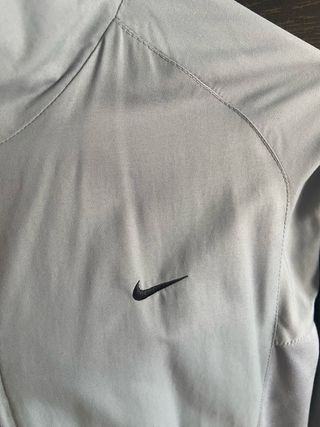 Chaqueta Nike gris - Talla M