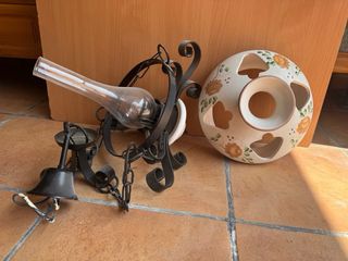 Lampara rústica antigua de cerámica y metal