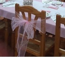 Decoracion para fiestas,lazos sillas,alfombra,cent
