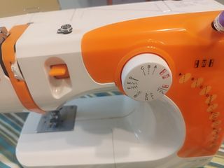 Máquina de coser Alfa 659