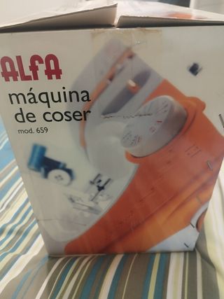 Máquina de coser Alfa 659
