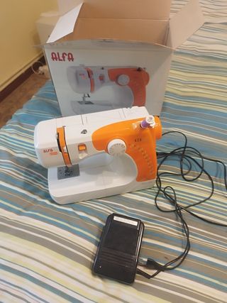 Máquina de coser Alfa 659