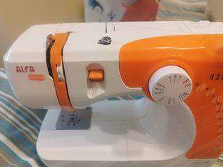 Máquina de coser Alfa 659